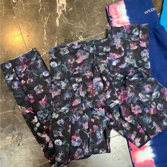 Lululemon + Spiritual Gangster + Wildfox - Picture 6 of 6